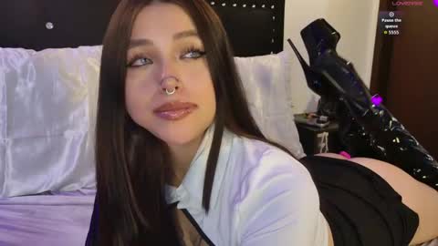 Snapshot of samanthagrant_ chatting on 05/19/26, 08:15 IGSamanthaGrant 10 online show from 05/19/26, 08:15