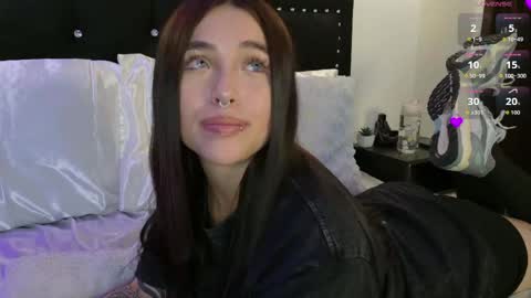 Snapshot of samanthagrant_ chatting on 06/06/26, 10:14 IGSamanthaGrant 10 online show from 06/06/26, 10:14