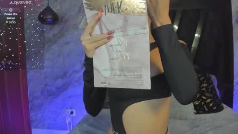 Snapshot of samanthaharpper chatting on 10/17/25, 11:07 samanthaharpper online show from 10/17/25, 11:07