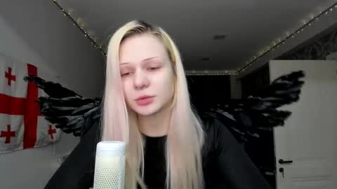 Samantha online show from 01/13/25, 02:32