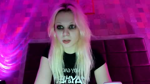 Samantha online show from 10/27/25, 01:42