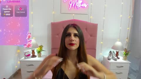 Snapshot of samanthamillher1 chatting on 12/27/24, 12:23 Samy  online show from 12/27/24, 12:23