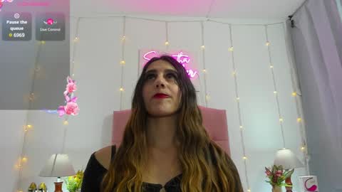 Snapshot of samanthamillher1 chatting on 01/15/25, 06:43 Samy  online show from 01/15/25, 06:43