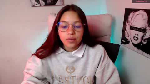 Samantha online show from 01/11/25, 01:43