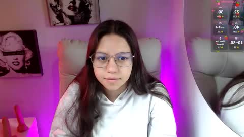 Samantha online show from 11/19/25, 02:06