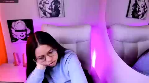 Samantha online show from 03/25/26, 03:29