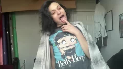 Snapshot of samanthasayten chatting on 01/03/25, 01:03 Samantha SayTen online show from 01/03/25, 01:03