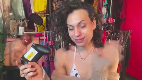 Snapshot of samanthasayten chatting on 11/11/25, 02:17 Samantha SayTen online show from 11/11/25, 02:17