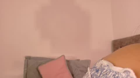 Snapshot of samara_kim chatting on 05/04/26, 10:06 SAMARA online show from 05/04/26, 10:06