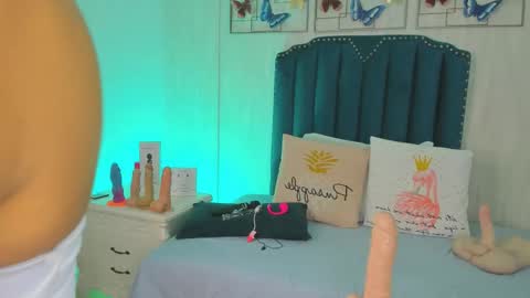 Samara Warren online show from 10/11/25, 11:31