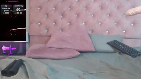 samaragrey18 online show from 02/26/25, 06:47