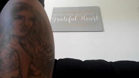 Yaya online show from 03/06/25, 08:37