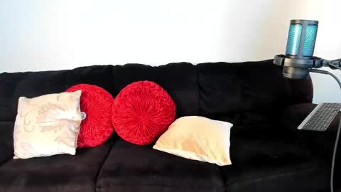 Yaya online show from 03/09/25, 08:10