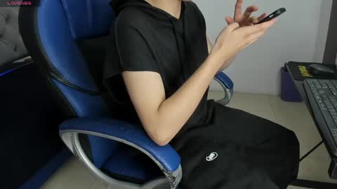 Snapshot of samblack_ chatting on 05/22/26, 01:39 Sam online show from 05/22/26, 01:39