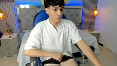 Snapshot of samblack_ chatting on 06/05/26, 12:44 Sam online show from 06/05/26, 12:44