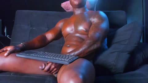 Snapshot of samclarck chatting on 01/24/25, 02:41 SAM online show from 01/24/25, 02:41