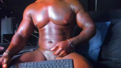 Snapshot of samclarck chatting on 01/25/25, 02:04 SAM online show from 01/25/25, 02:04