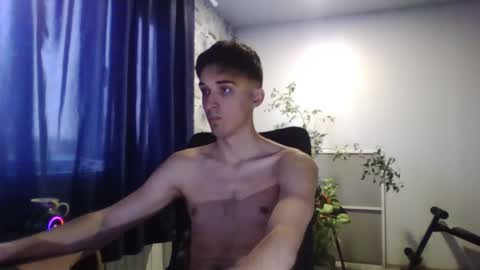 multitooman online show from 11/14/25, 08:46