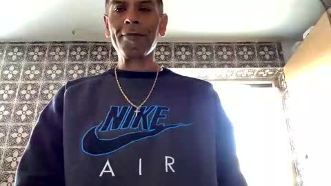 samegee online show from 09/15/25, 02:39