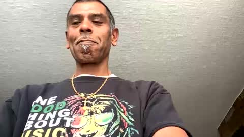 samegee online show from 10/08/25, 03:31