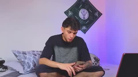 samevansx online show from 11/10/25, 03:44