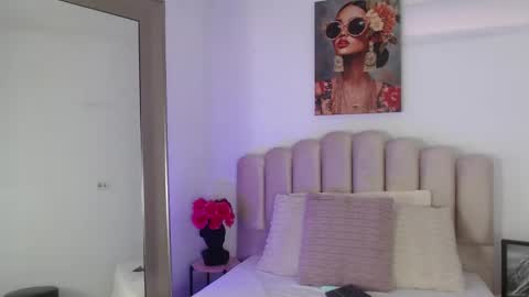 Samantha online show from 11/27/25, 03:03