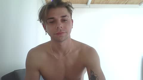 Snapshot of samgorgeous chatting on 02/07/26, 02:04 Fansly - Top4fans online show from 02/07/26, 02:04