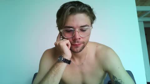 Snapshot of samgorgeous chatting on 03/21/26, 01:21 Fansly - Top4fans online show from 03/21/26, 01:21