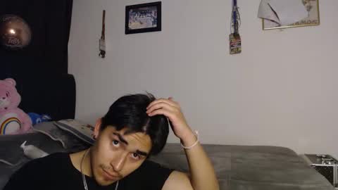 Snapshot of sami_and_gael chatting on 11/18/25, 01:44 Tami Gael online show from 11/18/25, 01:44