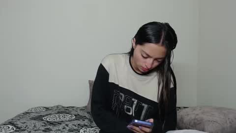 Snapshot of sami_and_gael chatting on 02/26/26, 01:15 Tami Gael online show from 02/26/26, 01:15