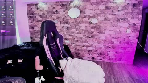 samiacooper25 online show from 04/19/26, 06:10