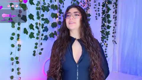 samii evans  online show from 12/19/25, 01:34