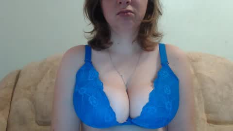 Snapshot of samiliya chatting on 12/20/24, 06:50 samiliya online show from 12/20/24, 06:50