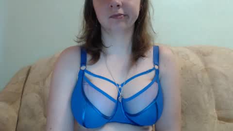 Snapshot of samiliya chatting on 01/17/25, 08:24 samiliya online show from 01/17/25, 08:24