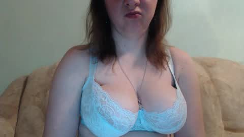 Snapshot of samiliya chatting on 02/24/25, 11:09 samiliya online show from 02/24/25, 11:09