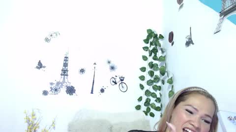 Snapshot of samira_lennox chatting on 01/11/25, 07:16 SAMIRA online show from 01/11/25, 07:16
