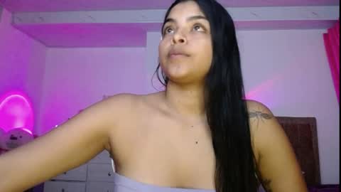 Danna dulce online show from 04/22/26, 03:09