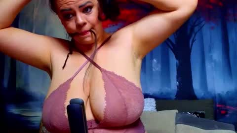     online show from 01/07/26, 08:11