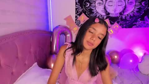 samirose_ online show from 01/16/26, 11:31