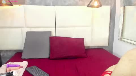 Snapshot of samm_angel chatting on 06/25/26, 02:32 samm_angel online show from 06/25/26, 02:32