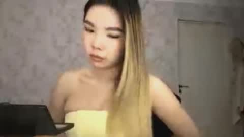 Snapshot of sammiesilvis chatting on 02/21/26, 07:20 Elina online show from 02/21/26, 07:20