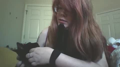 Snapshot of sammy_lyn chatting on 06/05/26, 02:45 Sam online show from 06/05/26, 02:45