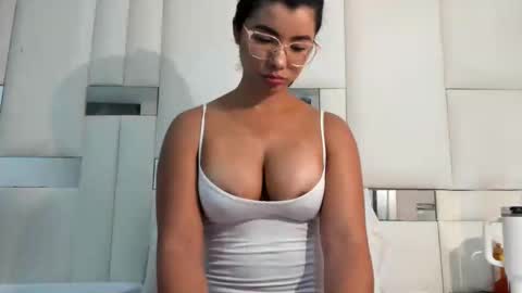 sammy online show from 11/28/25, 02:14