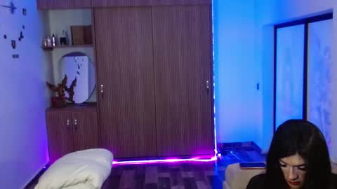 SAMMY  online show from 12/19/25, 09:55