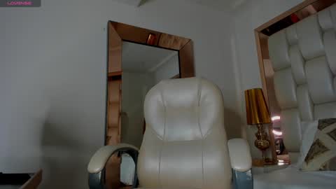 Snapshot of sammy_rios chatting on 12/22/24, 10:47 Sammy online show from 12/22/24, 10:47