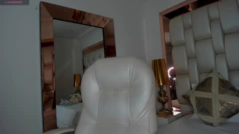 Snapshot of sammy_rios chatting on 02/26/25, 10:20 Sammy online show from 02/26/25, 10:20