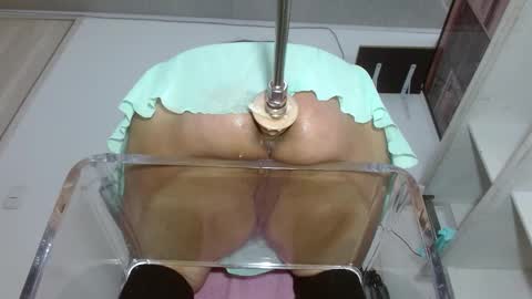 Snapshot of sammyevanss__ chatting on 01/28/25, 07:10 SAMMY online show from 01/28/25, 07:10