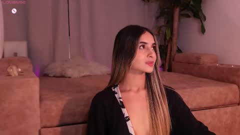 Snapshot of sammylaszlow chatting on 10/23/25, 02:33 Sammy online show from 10/23/25, 02:33