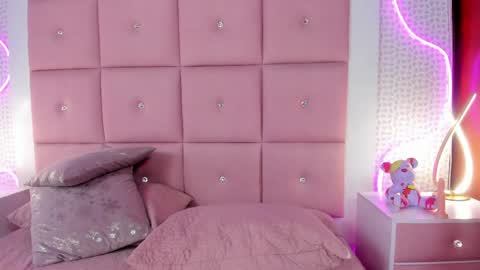 Samantha   online show from 03/27/26, 08:59