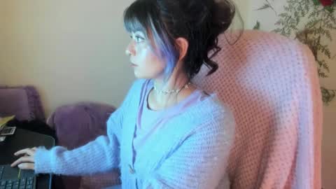   online show from 10/10/25, 04:55